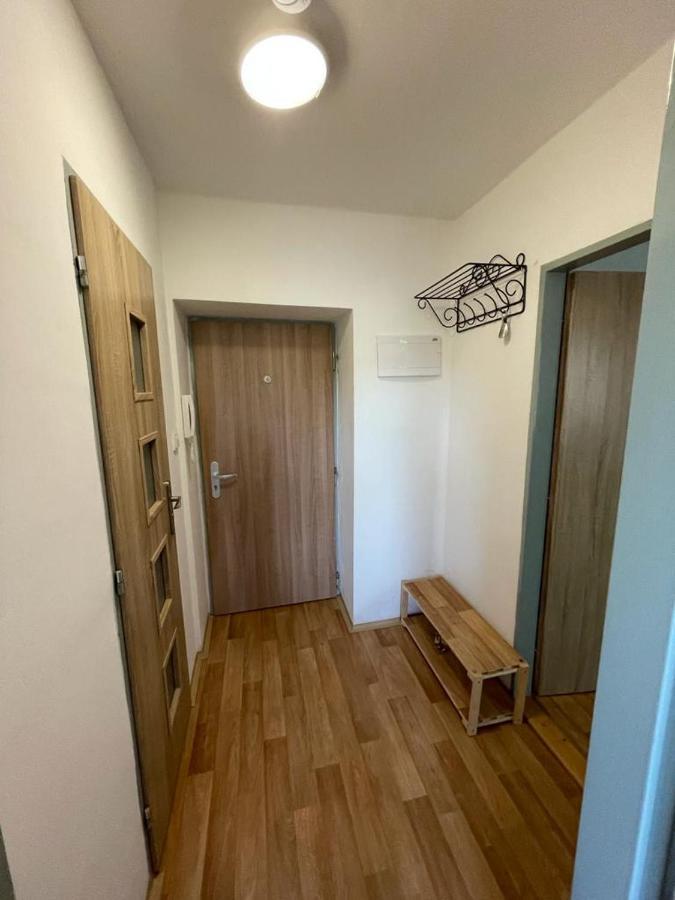 Apartmany - Skolni Хомутов Екстериор снимка
