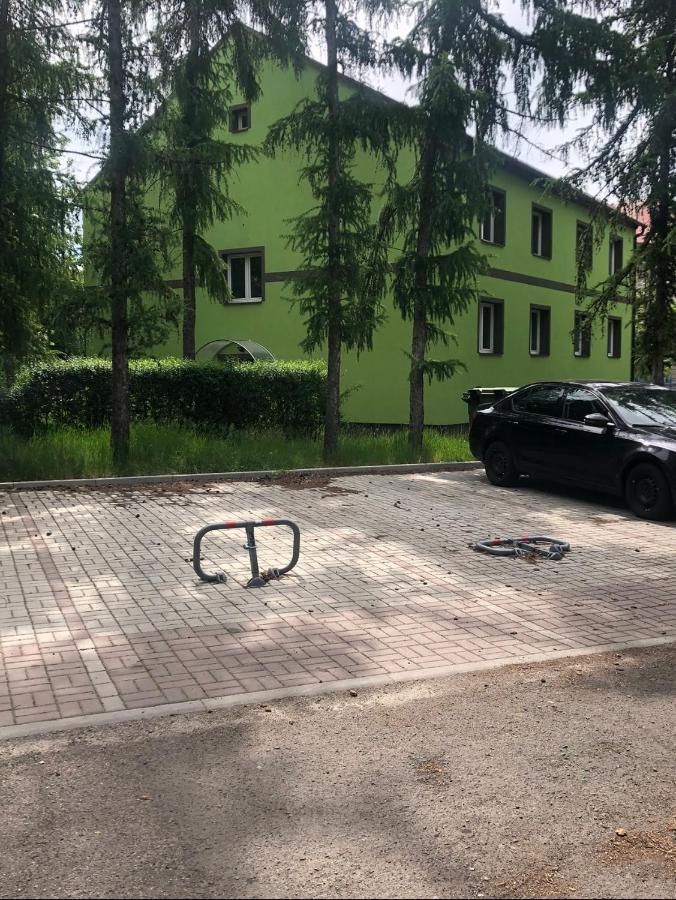 Apartmany - Skolni Хомутов Екстериор снимка